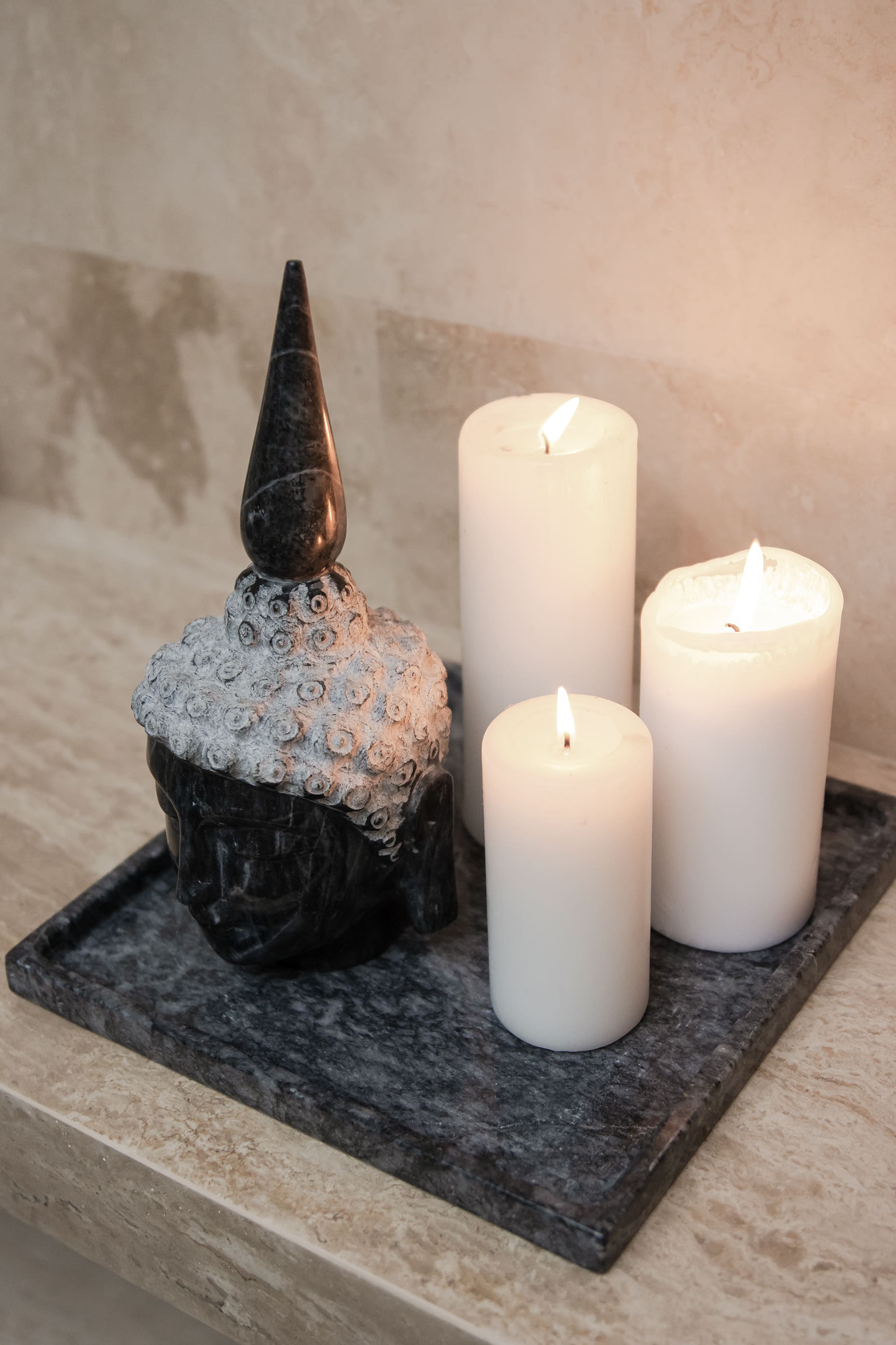 Buddha Head – dark marble