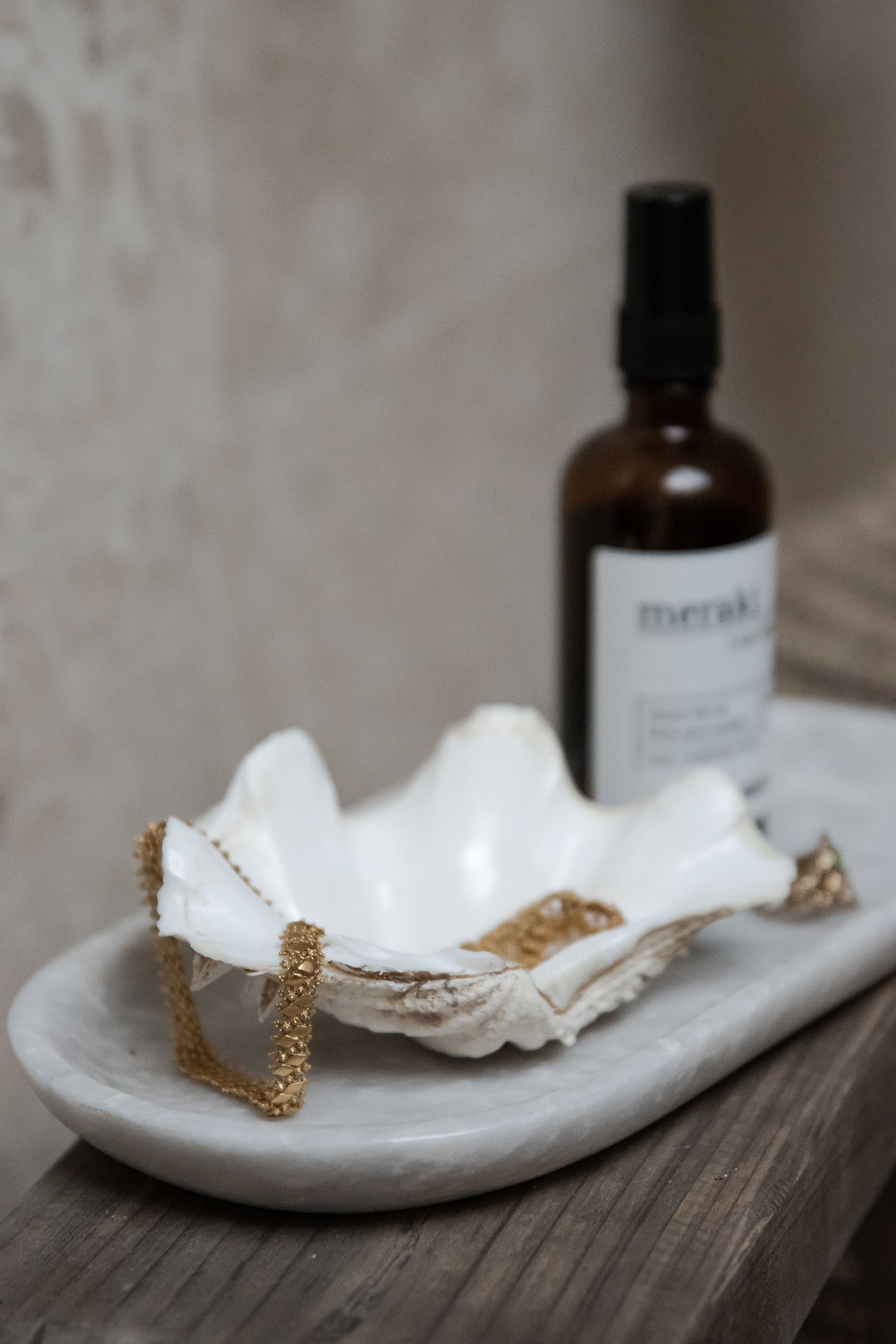 Oval marble tray - Small. Light and dark variant. – Marvellous Rose